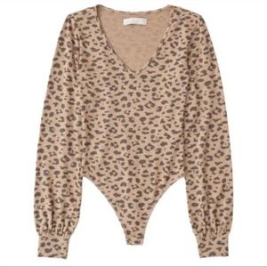 Abercrombie & Fitch Leopard Print Soft A&F Waffle Knit Puff Sleeve Bodysuit | M